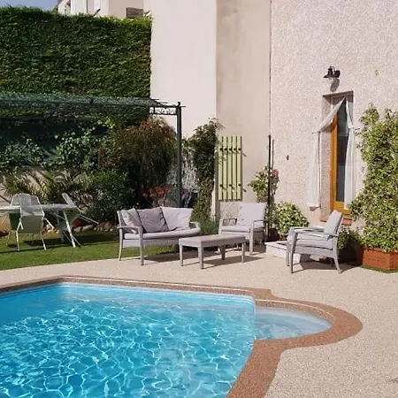 Studio-mezzanine Dans Apartman